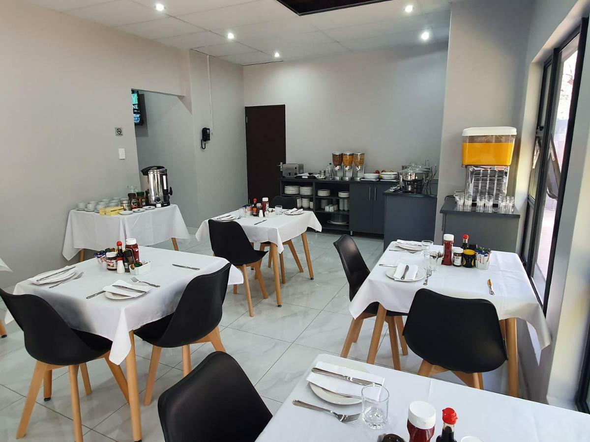 La Orchard Hotel Johannesburg Bagian luar foto