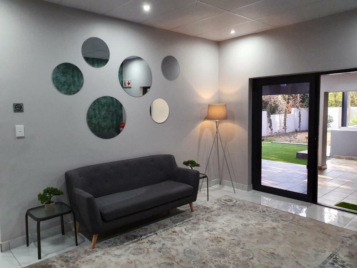La Orchard Hotel Johannesburg Bagian luar foto